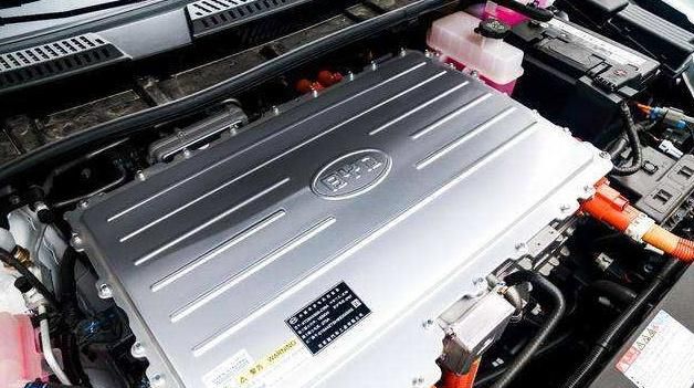 提到纯电动汽车,很多人担心电池寿命和电池价格,让我们了解一下